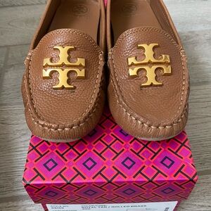 Tory Burch Brown Leather Loafers with Gold Logo